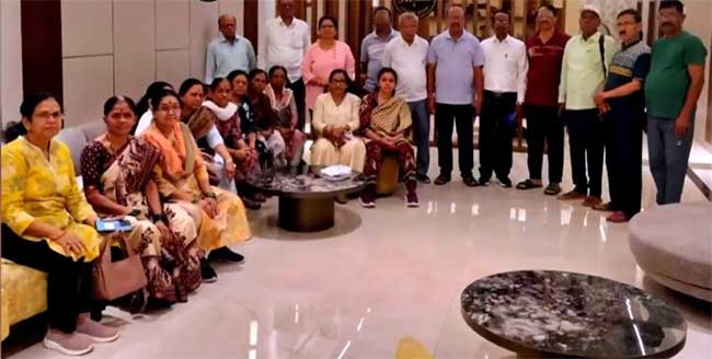 ठाण्यातील २३ जण दुबईत अडकले
