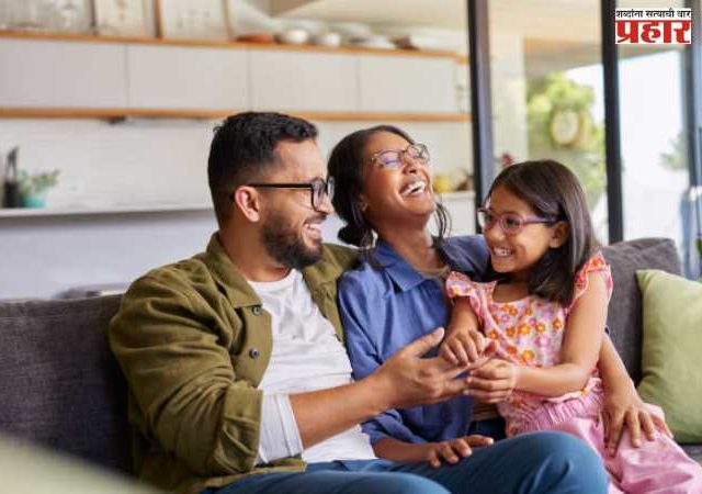 तुमचं छोटंसं हसू बदलू शकतं मुलांचं आयुष्य