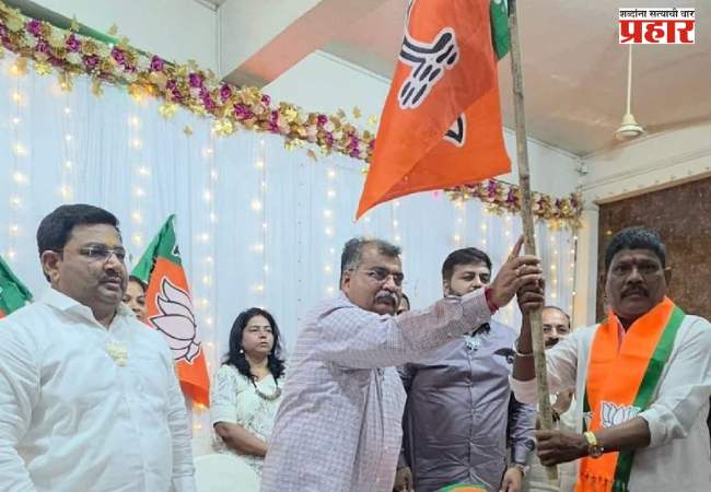 उबाठा सेनेच्या शहरप्रमुखाचा भाजपात प्रवेश