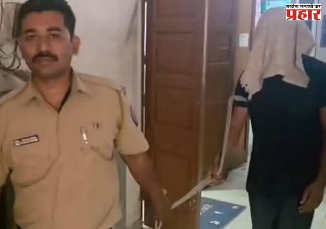 सोशल मीडियावर ओळख अन् शाळेतून पळवून अल्पवयीन मुलीवर अत्याचार