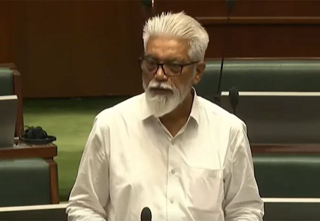 ‘आरटीई’ अंतर्गत विद्यार्थ्यांकडून साहित्याच्या नावाखाली पैसे घेण्यास परवानगी नाही
