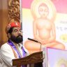 'जागतिक अस्थिरतेच्या काळात महावीरांचा अहिंसेचा मार्गच मानवतेला तारू शकतो'