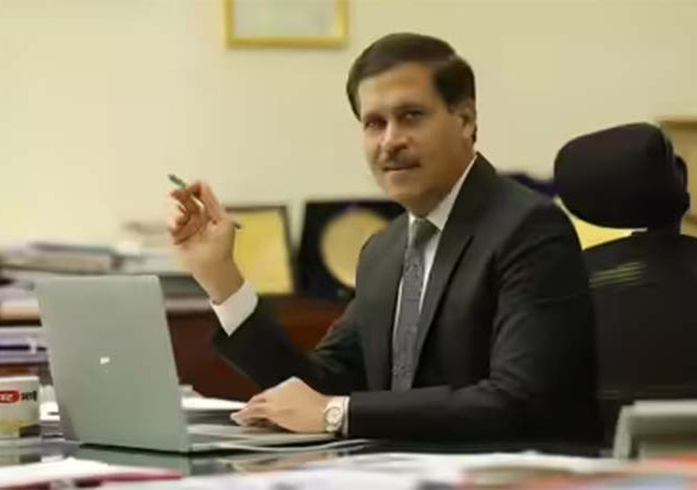 लोकेश चंद्रा मुख्यमंत्र्यांचे नवे अतिरिक्त मुख्य सचिव