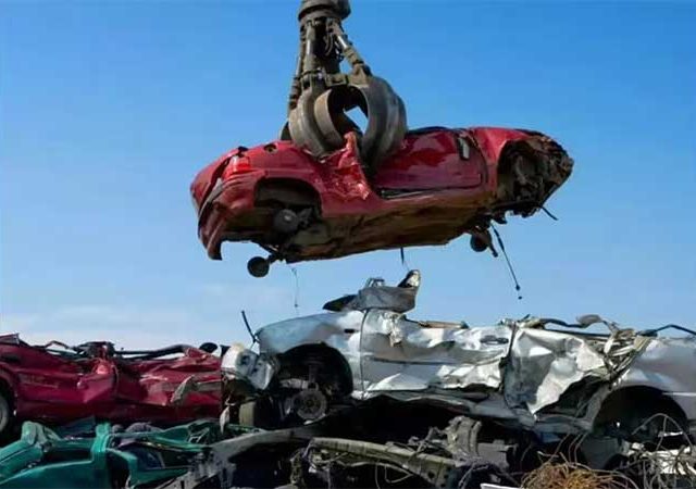 जुनी वाहने स्क्रॅप केल्यास नवीन वाहनावर ३० टक्क्यांपर्यंत सवलत