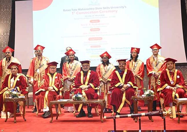 'उद्योजक होताना टाटांचा आदर्श ठेवा'