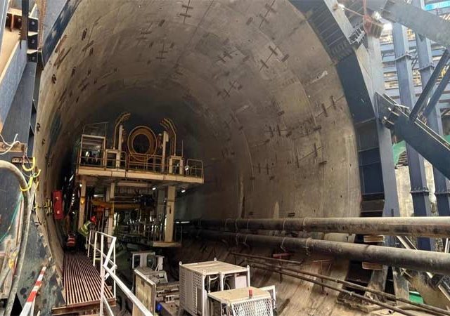 ऑरेंज गेट ते मरीन ड्राइव्ह बोगदा रस्ता प्रकल्पाच्या मुख्य कामाला सुरुवात