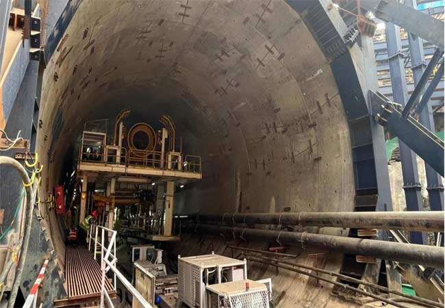 ऑरेंज गेट ते मरीन ड्राइव्ह बोगदा रस्ता प्रकल्पाच्या मुख्य कामाला सुरुवात