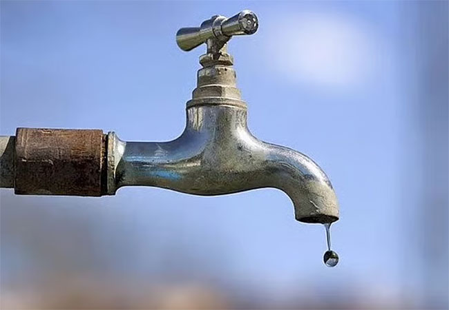 Water Cut : ग्रॅण्टरोड, गिरगांव भायखळा, महालक्ष्मी,वरळी आदी काही भागांमध्ये शुक्रवारीही पाणीपुरवठा राहणार बंद