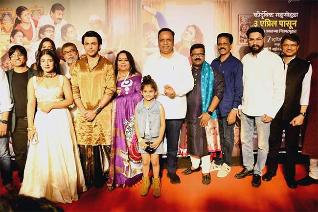 ‘मराठी माणसाच्या असंख्य आठवणींचे गाठोडे म्हणजे भारतमाता’