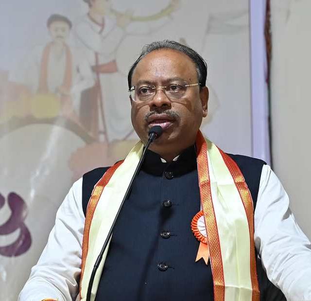 Chandrashekhar Bawankule : अवैध मुरुम उत्खनन दोषी अधिकाऱ्यांचीनंतरच बडतर्फी