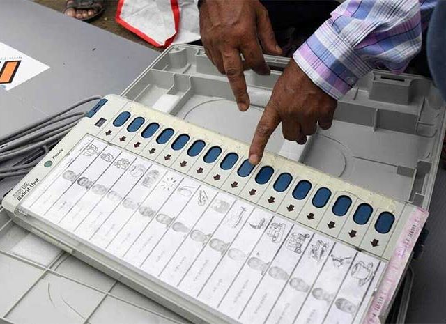 पश्चिम बंगालमध्ये पहिल्या टप्प्यात ९३ टक्क्यांपेक्षा जास्त मतदान