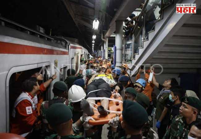 Indonesia Train Accident : इंडोनेशियात भीषण रेल्वे दुर्घटना; मृतांचा आकडा १४ वर, बचावकार्य वेगाने सुरू