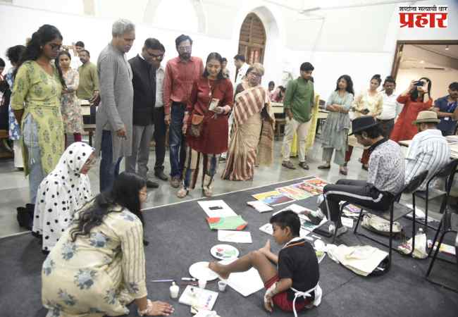 रंगांमधून उमलणारी स्वप्नं : जे. जे. स्कूल ऑफ आर्टमध्ये