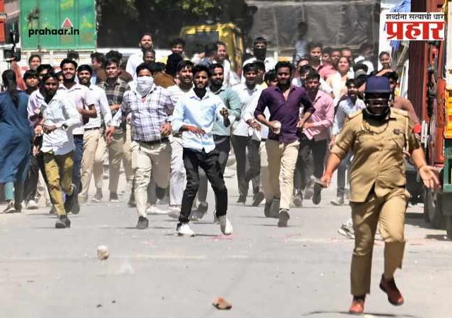 Noida Protests : नोएडा हिंसाचारामागे 'पाकिस्तानी कनेक्शन'? पगारवाढीच्या मागणीला हिंसक वळण, ३०० आंदोलक अटकेत!