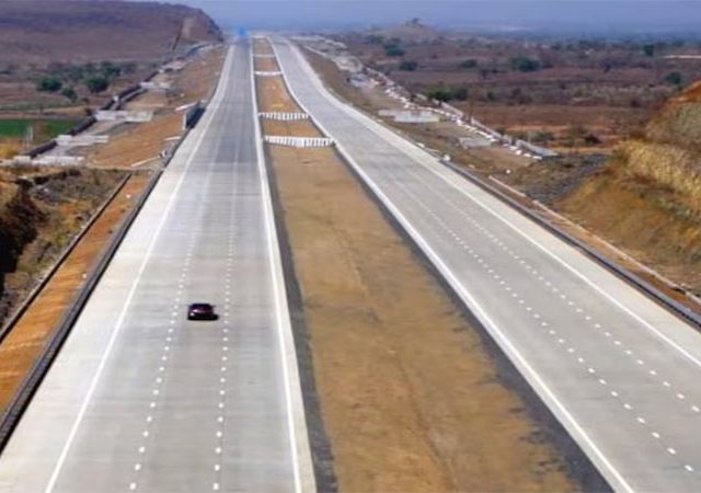 समृद्धी महामार्गावर आठ महिलांचा अपघाती मृत्यू