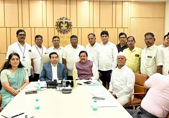 Nitesh Rane : श्रीवर्धन तालुक्यातील मत्स्य व्यवसायिकांच्या समस्या प्राधान्याने सोडवा