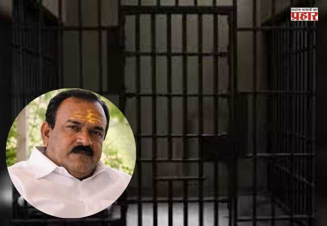 Nashik Crime : मुलाच्या मृत्यूची भीती दाखवत विधवा महिलेवर अत्याचार, वासनांध खरातला सहाव्या गुन्ह्यात ‘इतक्या’ दिवसांची पोलीस कोठडी