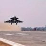 Fighter Jets Landing : एक्सप्रेस वे वर उतरली लढाऊ विमानं, भारताच्या हवाई दलाचं शक्ती प्रदर्शन
