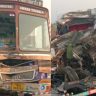 Karnataka Road Accident : कर्नाटक हादरलं! कलबुर्गीत मृत्यूचा कहर; भरधाव ट्रकच्या धडकेत एकाच कुटुंबातील ५ जण ठार