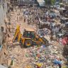 Bandra News : वांद्रे स्टेशन परिसरात अतिक्रमण हटवताना दगडफेक; ४ पोलीस, ६ आंदोलक जखमी
