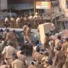 Bandra Encroachment Removal Campaign : वांद्र्यातील दगडफेक प्रकरण तापलं! गरिब नगरमधून १६ जणांना पोलिसांनी ठोकल्या बेड्या