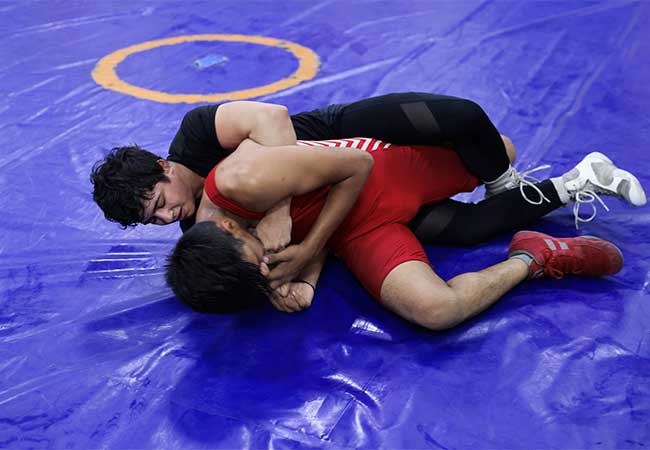 Wrestling : भारतीय मल्लांचे आशियाई कुस्तीत वर्चस्व, २७ पदकांसह पटकावले सांघिक विजेतेपद
