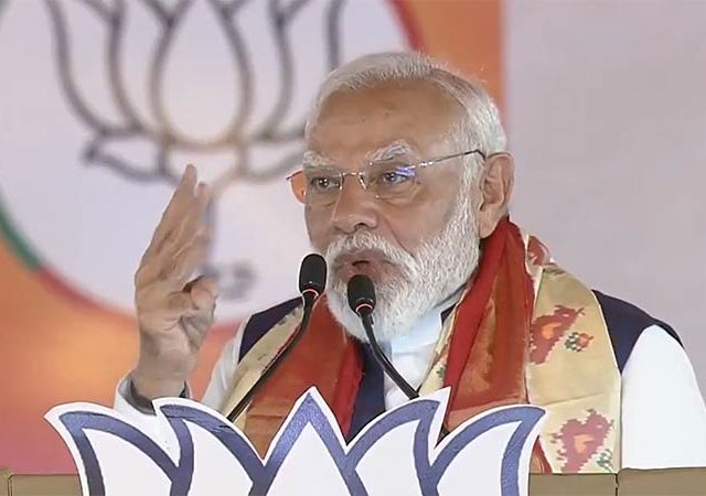 PM Modi Speech : मोदींनी हैदराबदाच्या सभेत केलेल्या आवाहनामुळे देशभर खळबळ, सोशल मीडियात चर्चेला उधाण