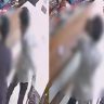 Pimpri Chinchwad : पिंपरी-चिंचवड हादरले! कपड्यांच्या दुकानात घुसून प्रियकराची प्रेयसीला बेदम मारहाण; आधी लाथा-बुक्क्यांचा मारा, मग धरले पाय