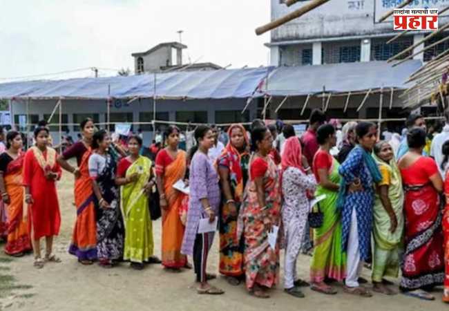 West Bengal Election 2026 : ईव्हीएम वाद पेटला! बंगालमध्ये १५ केंद्रांवर फेरमतदान सुरू; टेप लावून बटणे झाकल्याचा आरोप