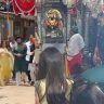 Riteish and Genelia visit Kolhapur : 'राजा शिवाजी'च्या घवघवीत यशानंतर रितेश-जेनेलिया कोल्हापुरात; श्री अंबाबाईचे घेतले दर्शन!