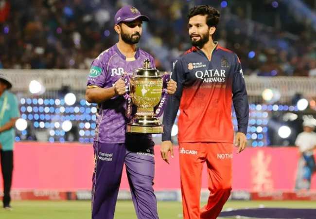 RCB VS KKR : आज आयपीएलमध्ये कोलकाता विरुद्ध आरसीबी आमने सामने ,कोलकाता सलग पाचव्या विजयासाठी सज्ज…