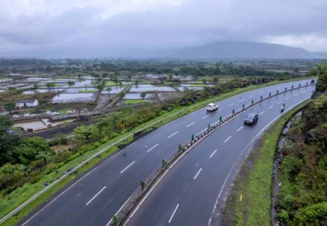 मुंबई-पुणे द्रुतगती महामार्गाला नवा पर्याय