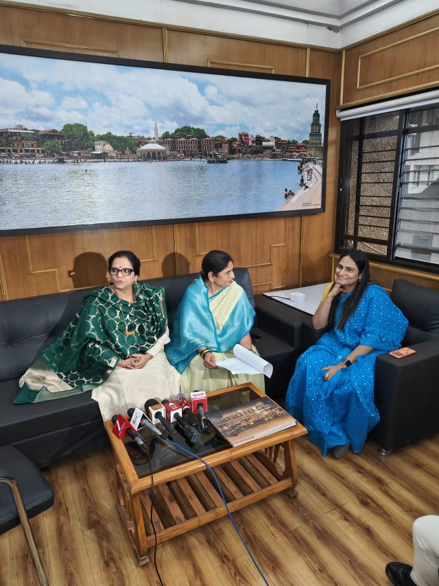 नाशिक : कुंभमेळा विकास कामांवरून नागरिक संतप्त, आ. हिरे, फरांदे यांनी घेतली भेट;  ८ दिवसांत सुधारणा करण्याचे मनपा आयुक्तांचे आश्वासन