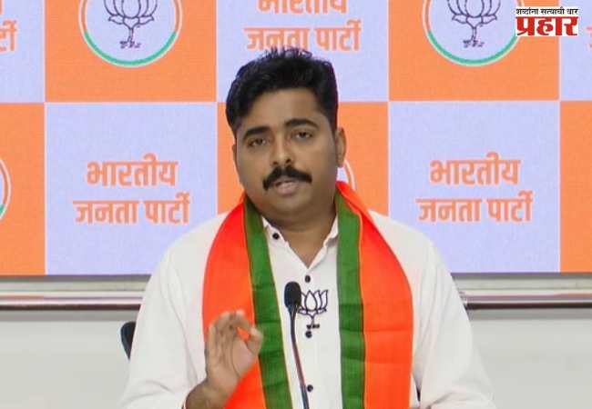 Navnath Ban : मशाल विझवण्याची सुपारी घेणारे संजय राऊत हेच उबाठा गटाचा शेवटचा दिवा विझवणार