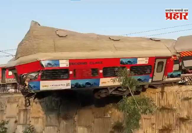 Uttarakhand Train Accident : ऋषिकेशमध्ये मोठा रेल्वे अपघात टळला! उज्जयनी एक्सप्रेसचे ३ डब्बे रुळावरून घसरले