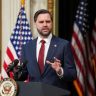 Iran - America War : “शांतता नाहीतर विनाश”; अमेरिकेची इराणला थेट युद्धाची चेतावणी, मध्यपूर्वेत तणाव वाढला