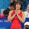 Vinesh Phogat : दिल्ली हायकोर्टाची विनेश फोगाटला आशियाई क्रीडा स्पर्धेच्या चाचण्यांमध्ये सहभागी होण्याची परवानगी