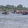 Beed Boat Accident : अधिकमास यात्रेसाठी गेलेल्या भाविकांवर काळाचा घाला; पुरुषोत्तमपुरीत ५० भाविकांनी भरलेली बोट पलटली; १०-१२ वर्षांचा मुलगा बेपत्ता