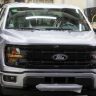 Ford Employees : नारळ दिलेल्या कर्मचाऱ्यांनाच पुन्हा बोलावण्याची फोर्डवर वेळ, एआयचा प्रयोग ठरला अपुरा