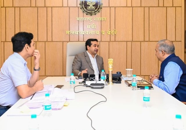 New Navi Mumbai-Sindhudurg flight service : नवी मुंबई-सिंधुदुर्ग विमानसेवा १५ ऑगस्टपूर्वी सुरू होणार; मंत्री नितेश राणे यांनी घेतली बैठक; 'फ्लाय-९१' विमान कंपनी देणार सेवा