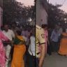 Pune Liquor Poisoning Case : विषारी दारुकांडातील आरोपी फुगेवाडीत पोहोचताच संतापाचा स्फोट; नागरिक चप्पल, दगड घेऊन धावले, पोलिसांच्या सतर्कतेमुळे अनर्थ टळला