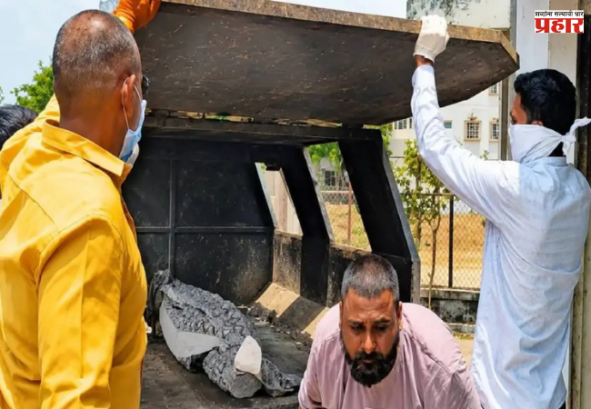 सन्मानाचा अंतिम निरोपही डावलला , बेवारस मृतदेहाचा अंतिम प्रवास चक्क कचऱ्याच्या घंटागाडीतून ; कुठे घडला संतापजनक प्रकार