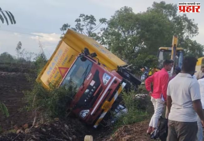 Kolhapur Accident : मुंबईला जाण्यासाठी निघाले पण त्याआधीच घडला भयंकर अपघात; एका क्षणात संपलं चौघांचं कुटुंब!