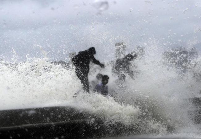 High Tide : यंदाच्या पावसाळ्यात २४ वेळा समुद्राला येणार मोठी भरती