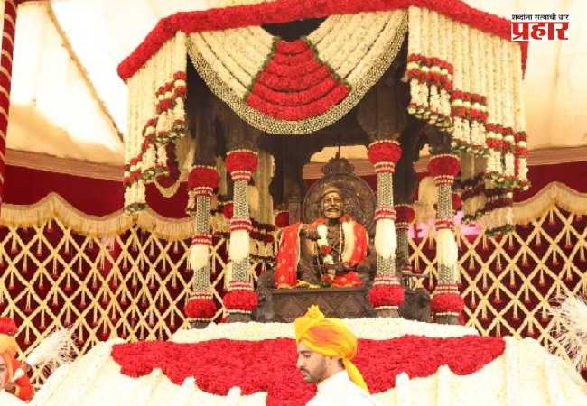 Shivrajyabhishek Din Sohala 2026 : रायगडावर शिवराज्याभिषेकाचा जल्लोष; शिवरायांच्या जयघोषाने दुमदुमला गड, लाखो शिवभक्तांची ऐतिहासिक उपस्थिती