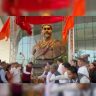 Navi Mumbai Airport Shivaji Maharaj Statue : नवी मुंबई विमानतळावर शिवरायांचा भव्य पुतळा! मुख्यमंत्री फडणवीस यांच्या हस्ते १२ फूट उंच कांस्य अर्धपुतळ्याचे अनावरण