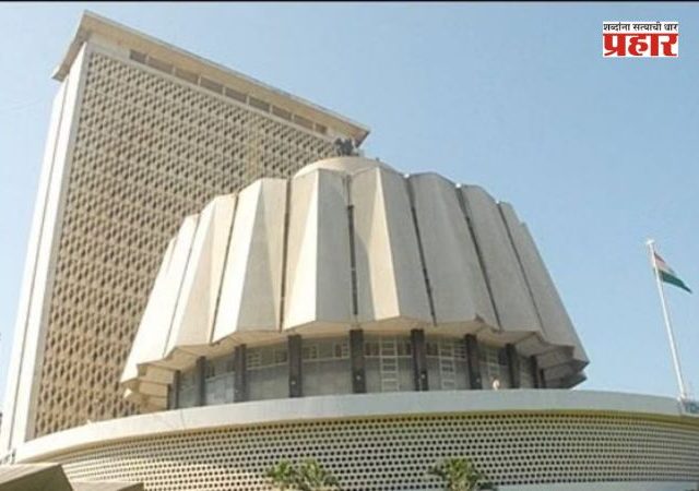 विधान परिषदेत चुरस वाढली