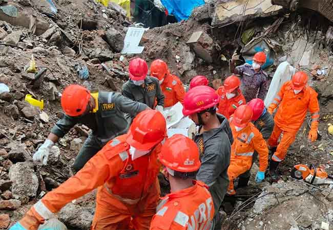 Bhiwandi building collapsed : भिवंडी इमारत दुर्घटनेत १० जणांचा मृत्यू, मृतांच्या वारसांना आणि जखमींना मदत जाहीर