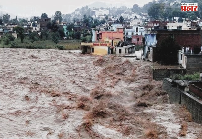 Jammu and Kashmir Flood : जम्मू-काश्मीरमध्ये पावसाचा कहर; 8 जणांचा मृत्यू, 6 बेपत्ता; अमरनाथ-वैष्णोदेवी यात्रा तात्पुरती स्थगित
