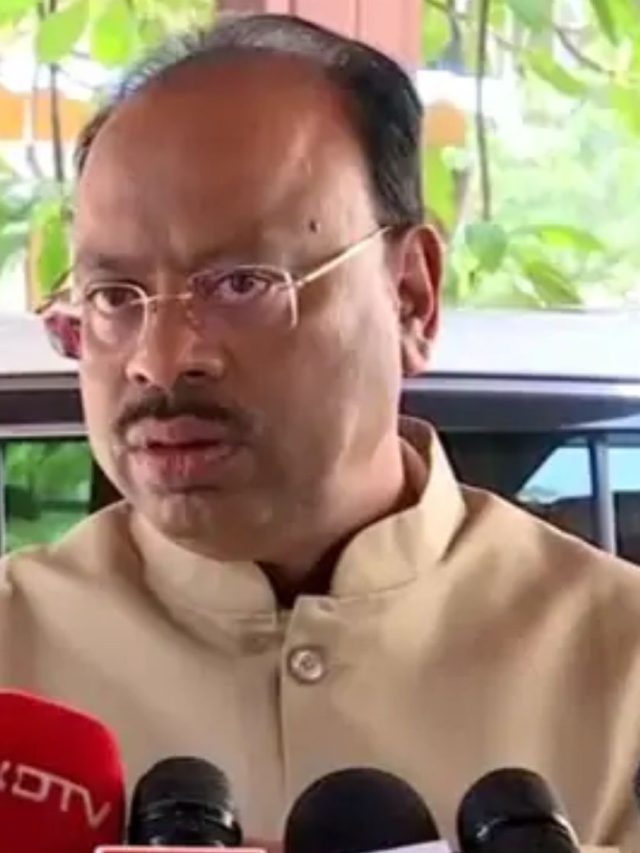 Revenue Department : नोंदणी व मुद्रांक विभागात 160 अधिकाऱ्यांना पदोन्नती; महसूल विभागाचा मोठा निर्णय